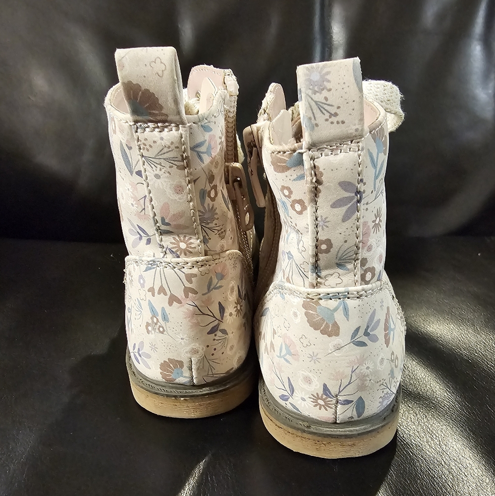 Cat and Jack's Girls Pink Floral Boots size 10 - Picture 2 of 12